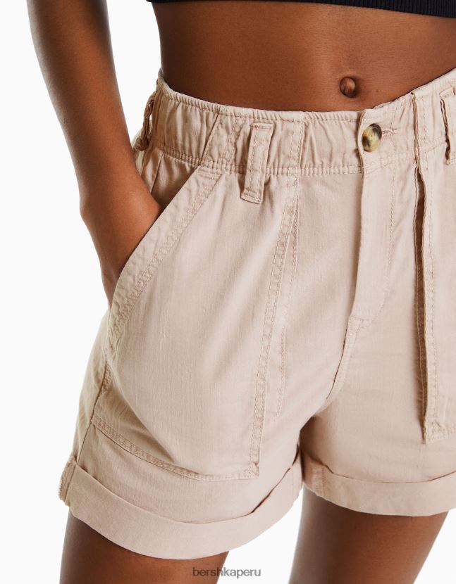 rosa Bershka mujer bermudas de algodón con diseño de bolsa de papel 806J6B1689