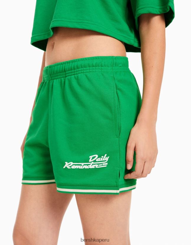 verde Bershka mujer shorts de felpa estampados con ribetes 806J6B1735