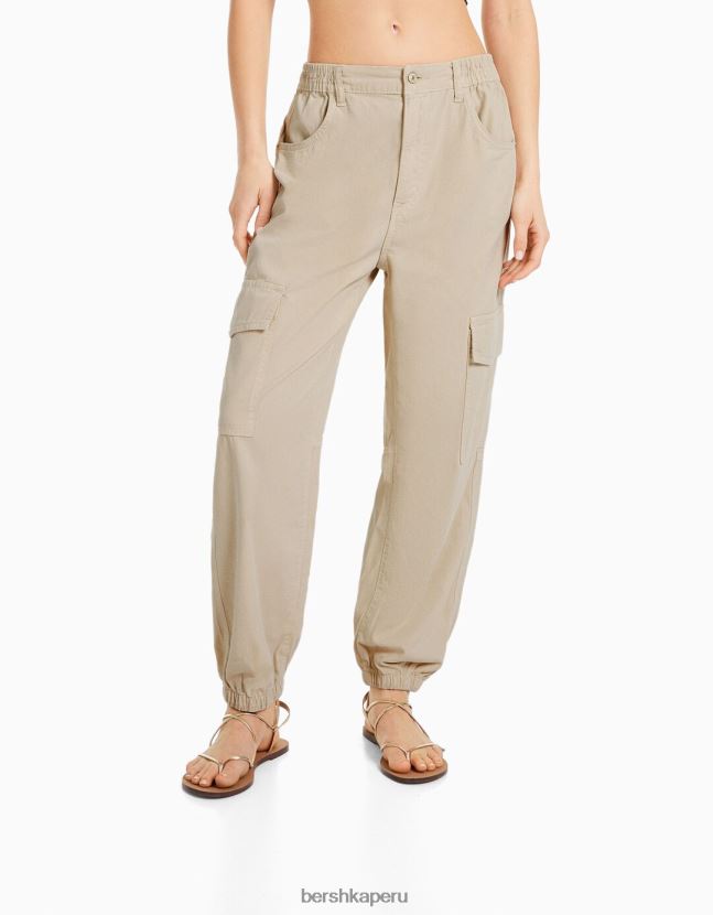 arena Bershka mujer joggers de algodón con cintura fruncida y bolsillos 806J6B1345
