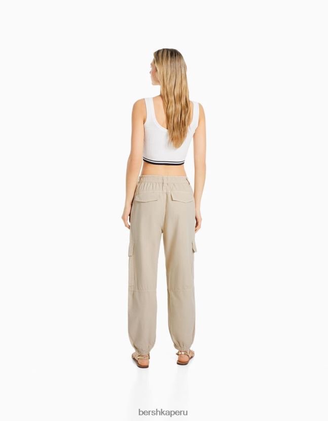 arena Bershka mujer joggers de algodón con cintura fruncida y bolsillos 806J6B1345