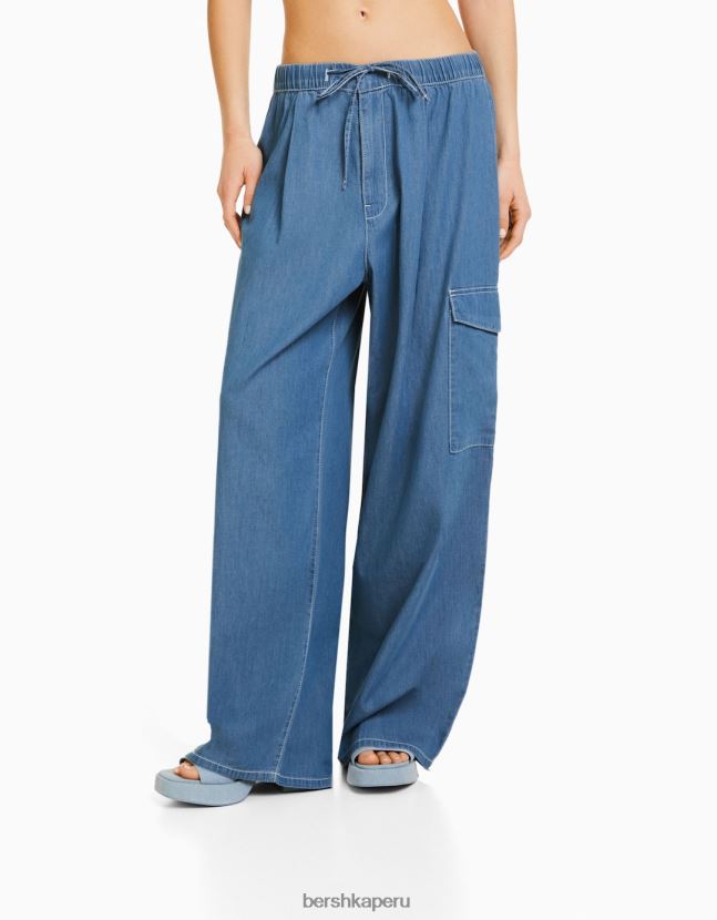 azul Bershka mujer vaqueros cargo con corte globo ancho 806J6B1314