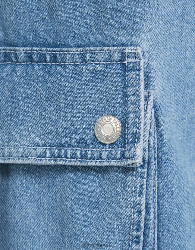azul claro Bershka mujer jeans cargo con múltiples bolsillos 806J6B1290