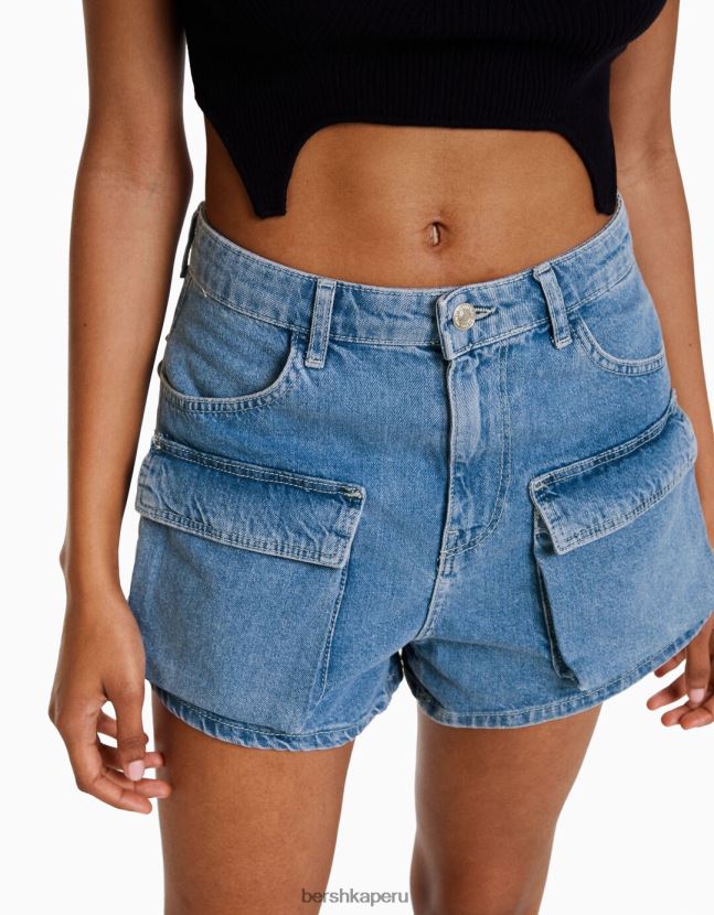 azul claro Bershka mujer shorts de mezclilla cargo 806J6B1374
