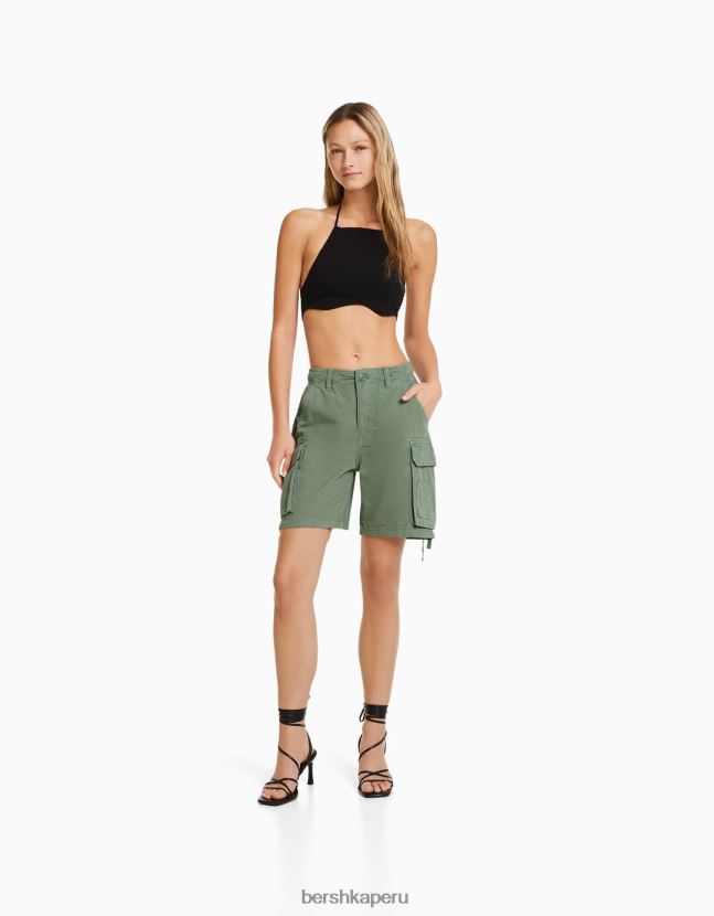caqui Bershka mujer bermudas cargo de algodón con tirantes 806J6B1298