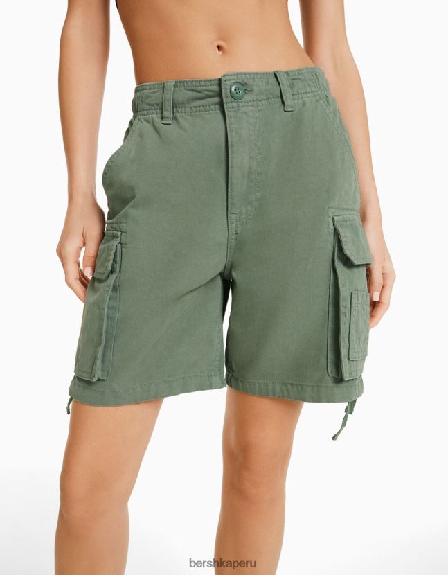 caqui Bershka mujer bermudas cargo de algodón con tirantes 806J6B1298