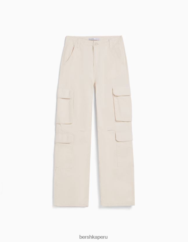 crema Bershka mujer pantalones cargo de sarga ajustables con múltiples bolsillos 806J6B1299