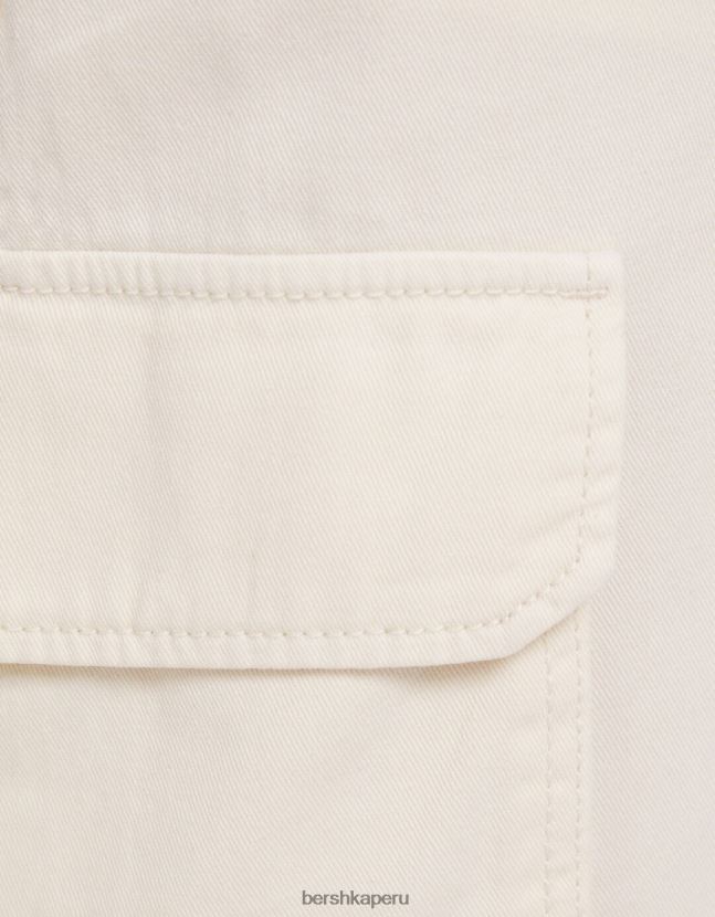 crema Bershka mujer pantalones cargo de sarga ajustables con múltiples bolsillos 806J6B1299