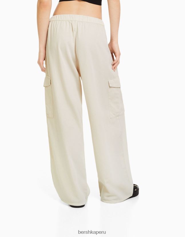 crema Bershka mujer vaqueros cargo con corte globo ancho 806J6B1316