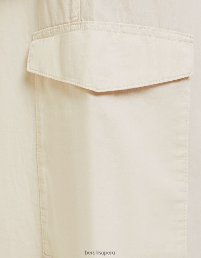 crema Bershka mujer vaqueros cargo con corte globo ancho 806J6B1316