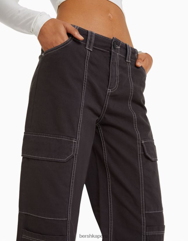 gris oscuro Bershka mujer pantalones cargo de algodón de tiro bajo con hilo en contraste 806J6B1362