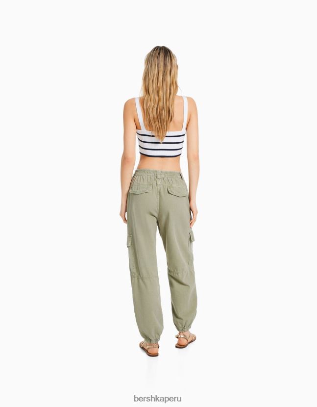 verde Bershka mujer joggers de algodón con cintura fruncida y bolsillos 806J6B1344