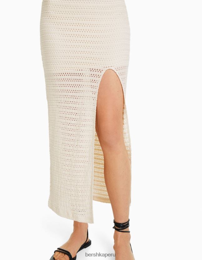 beige Bershka mujer falda midi de crochet rústico 806J6B977