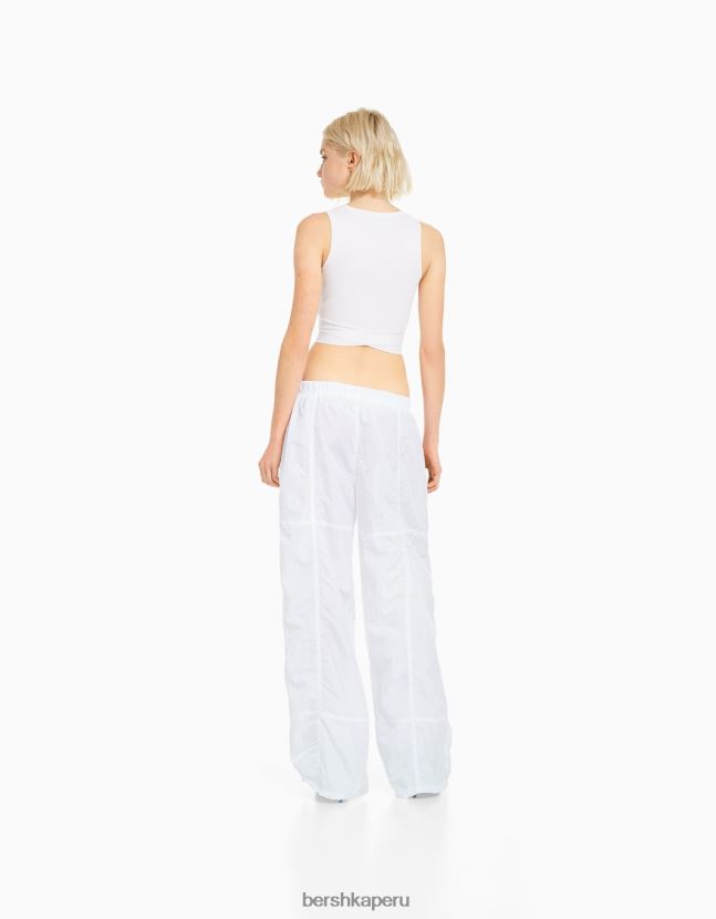 blanco Bershka mujer pantalones de paracaídas de nailon 806J6B1332