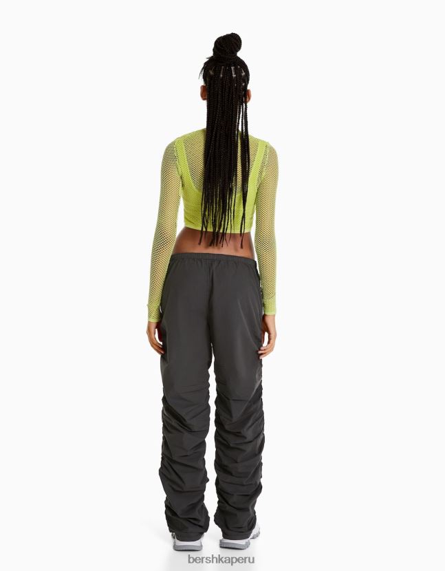 gris oscuro Bershka mujer vaqueros tipo paracaídas con frunces laterales 806J6B1295