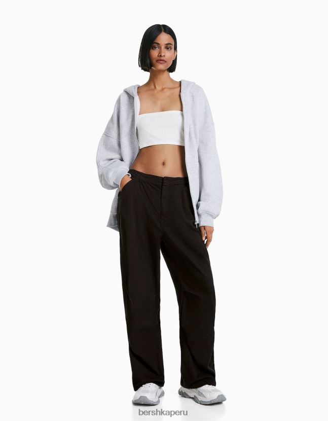negro Bershka mujer pantalones de chándal de paracaídas holgados 806J6B1398
