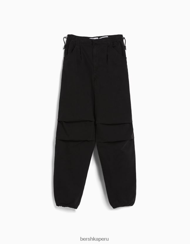 negro Bershka mujer pantalones de chándal de paracaídas holgados 806J6B1398