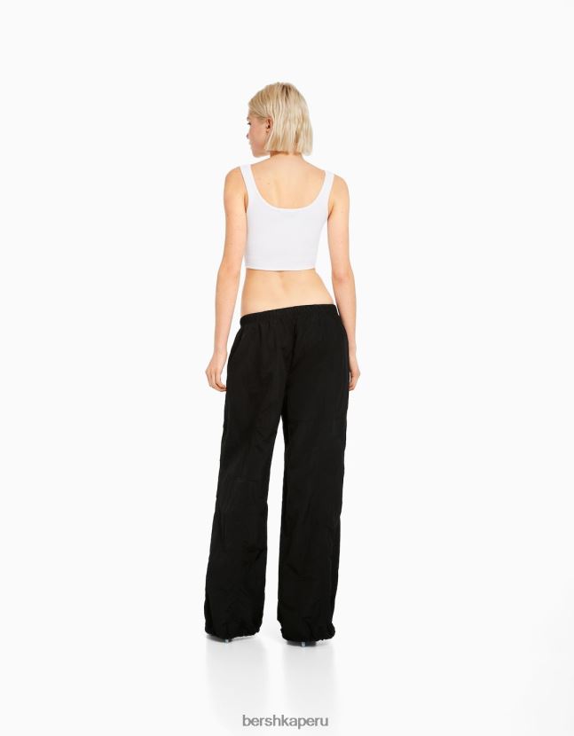 negro Bershka mujer pantalones de paracaídas de nailon 806J6B1331