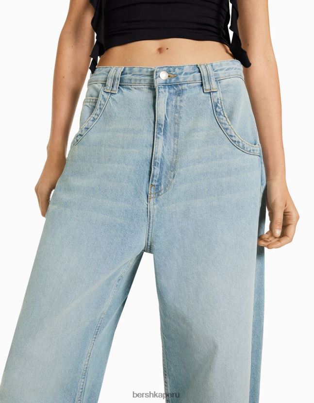 azul claro Bershka mujer jeans anchos con corte globo 806J6B1527