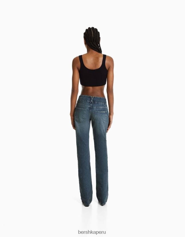 azul claro Bershka mujer vaqueros acampanados con tiro bajo y efecto desteñido 806J6B1585