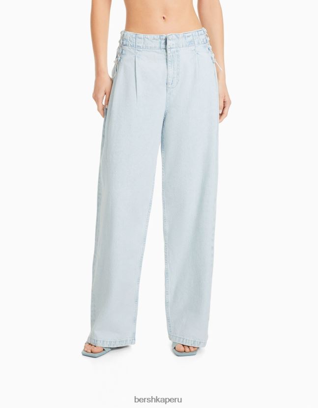 azul claro Bershka mujer vaqueros anchos de los 90 con detalle de lazada 806J6B1541