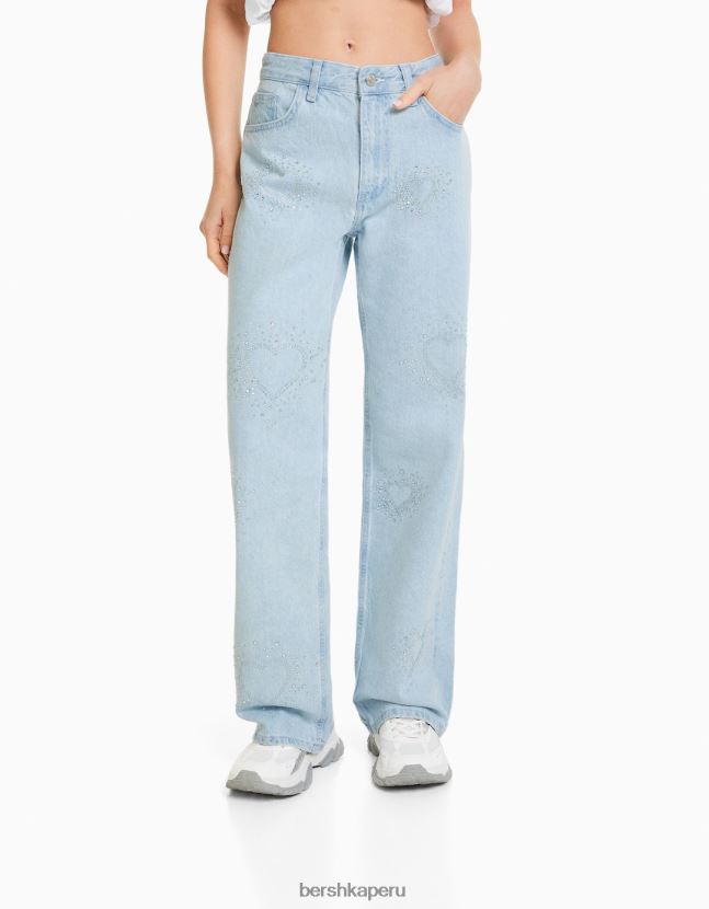 azul claro Bershka mujer vaqueros anchos de los años 90 con corazones de pedrería 806J6B1581