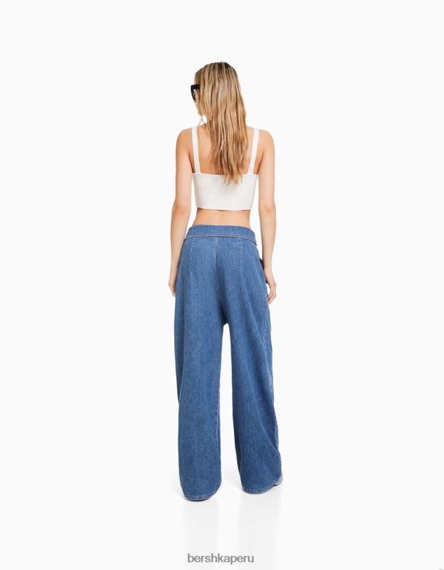 azul claro Bershka mujer vaqueros de sastre con detalle en la cintura 806J6B1539