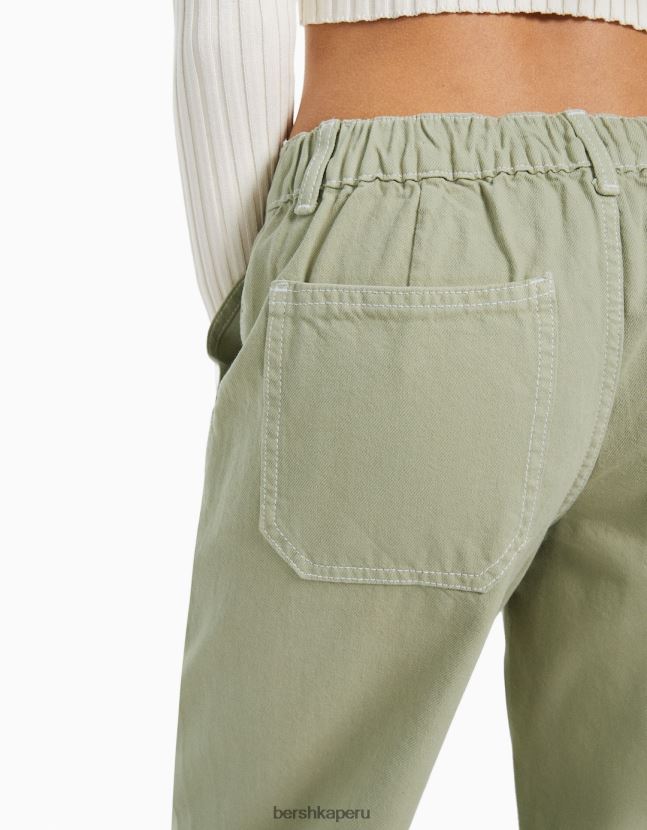 caqui Bershka mujer Jeans 90s con cinturilla elástica y bolsillo 806J6B1566