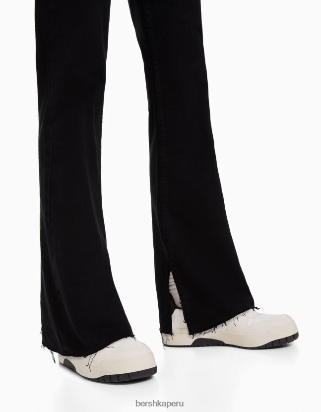 negro Bershka mujer vaqueros confort con abertura lateral 806J6B1570