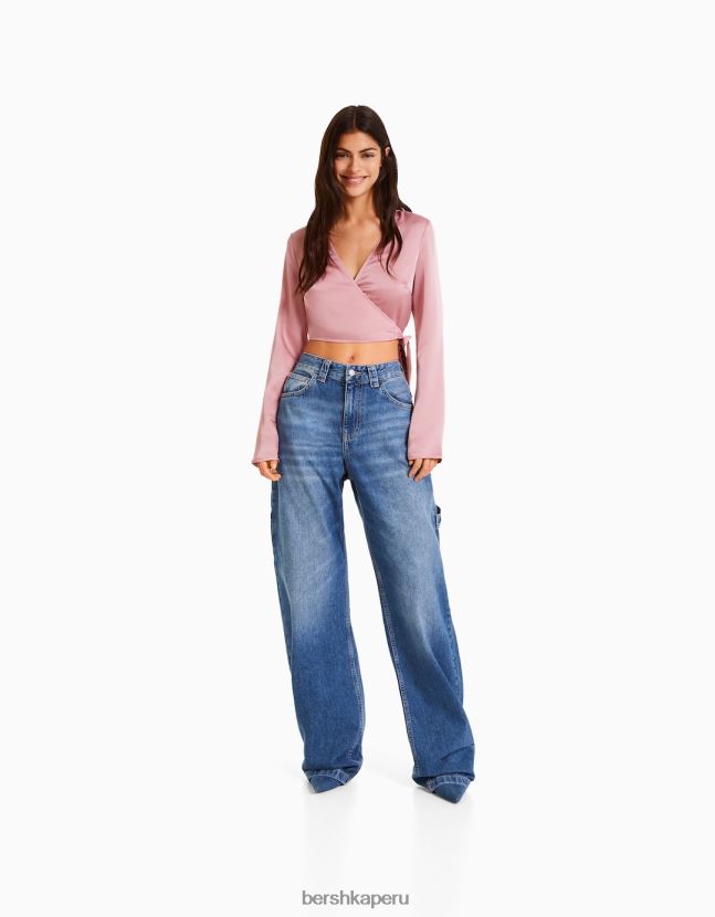 rosa Bershka mujer blusa de ballet cruzada con manga larga y acabado satinado 806J6B938