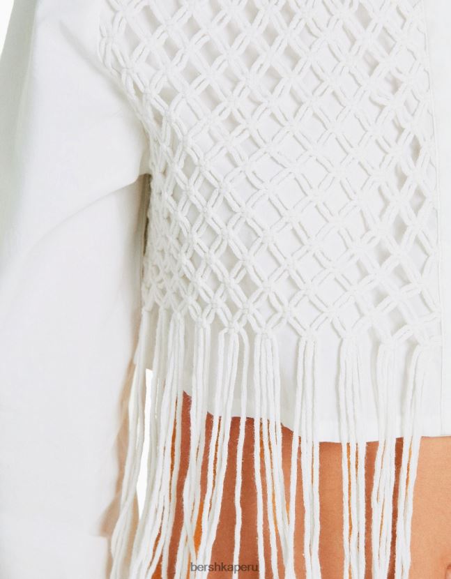 blanco Bershka mujer camisa cropped de manga larga con detalle de macramé 806J6B922