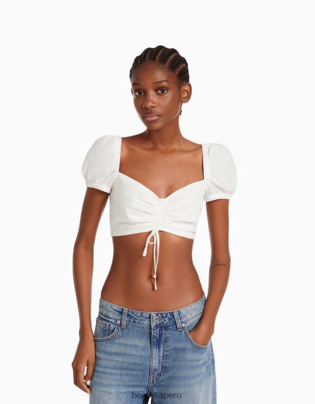 blanco Bershka mujer top corto de manga corta en mezcla de lino con detalle fruncido 806J6B899