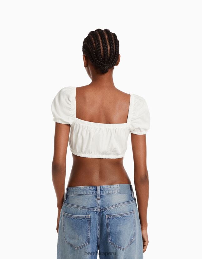 blanco Bershka mujer top corto de manga corta en mezcla de lino con detalle fruncido 806J6B899