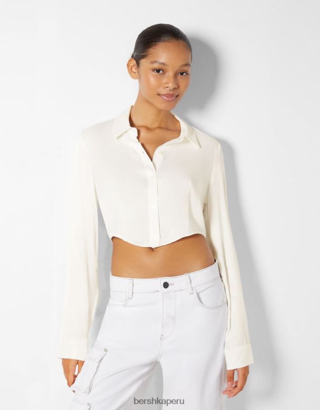 crema Bershka mujer camisa corta ajustada de manga larga 806J6B924
