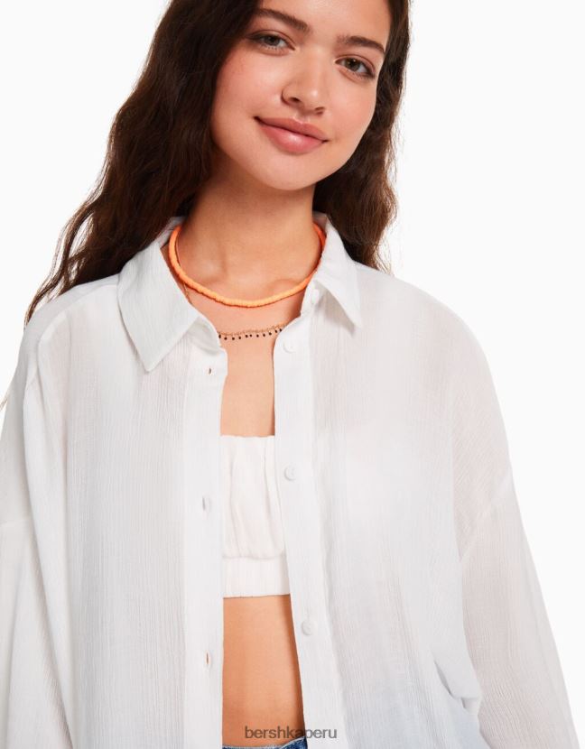 crema Bershka mujer camisa oversize de crepé de manga larga 806J6B916