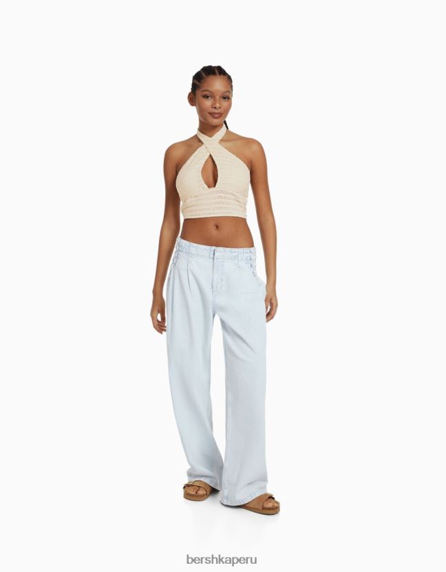 beige Bershka mujer top halter con detalle tejido 806J6B1934