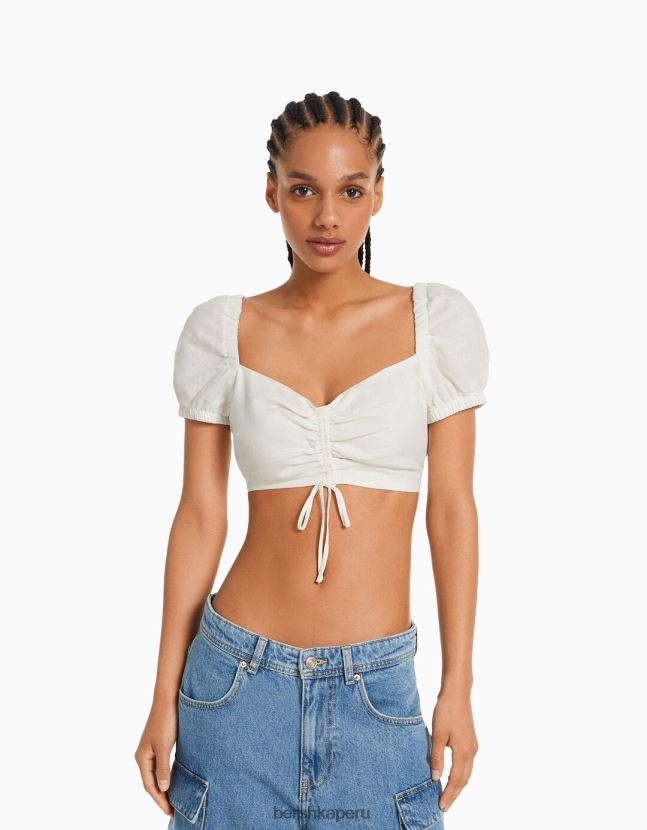 blanco Bershka mujer top corto de manga corta en mezcla de lino con detalle fruncido 806J6B772
