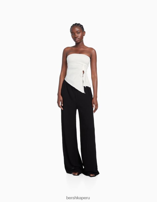 crema Bershka mujer top bandeau con detalle fruncido 806J6B704