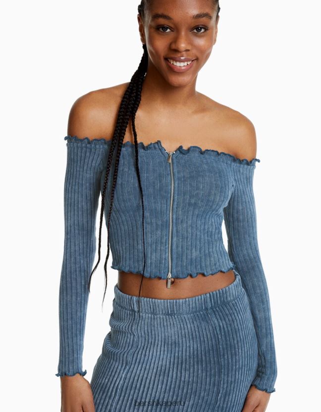 azul claro Bershka mujer camiseta ajustada de manga larga con cremallera y efecto desteñido 806J6B2044