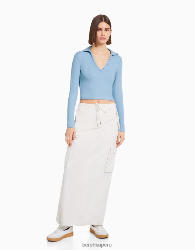 azul claro Bershka mujer camiseta de manga larga con cuello de polo abotonado 806J6B444