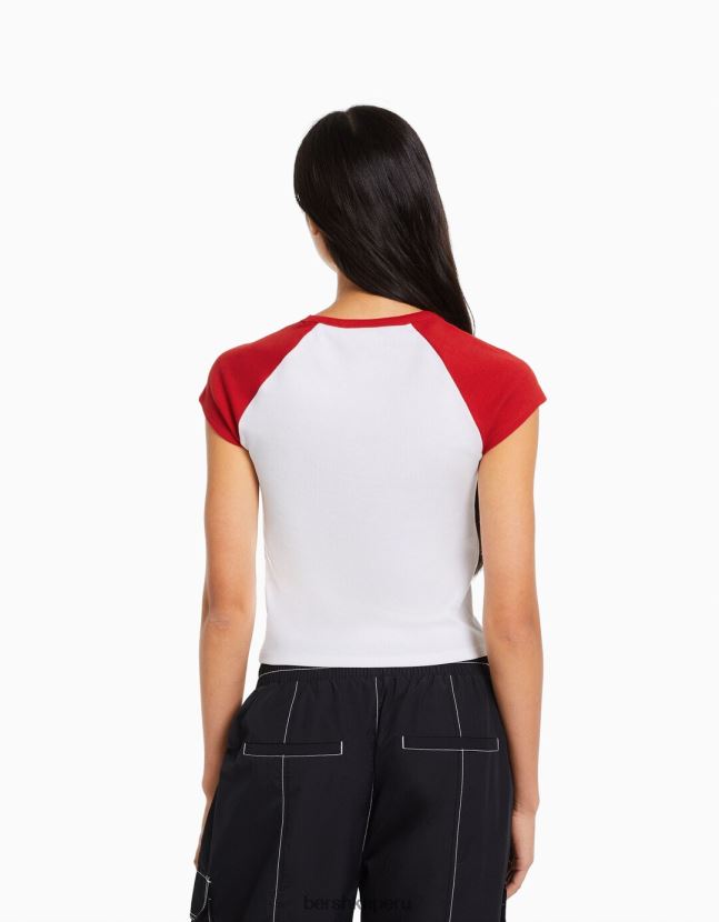 blanco Bershka mujer camiseta estampada con mangas raglán cortas 806J6B386