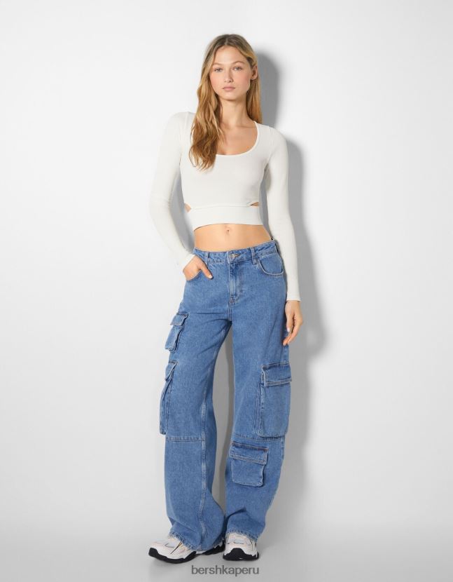 blanquecino Bershka mujer camiseta de manga larga sin costuras con detalle de corte lateral 806J6B355