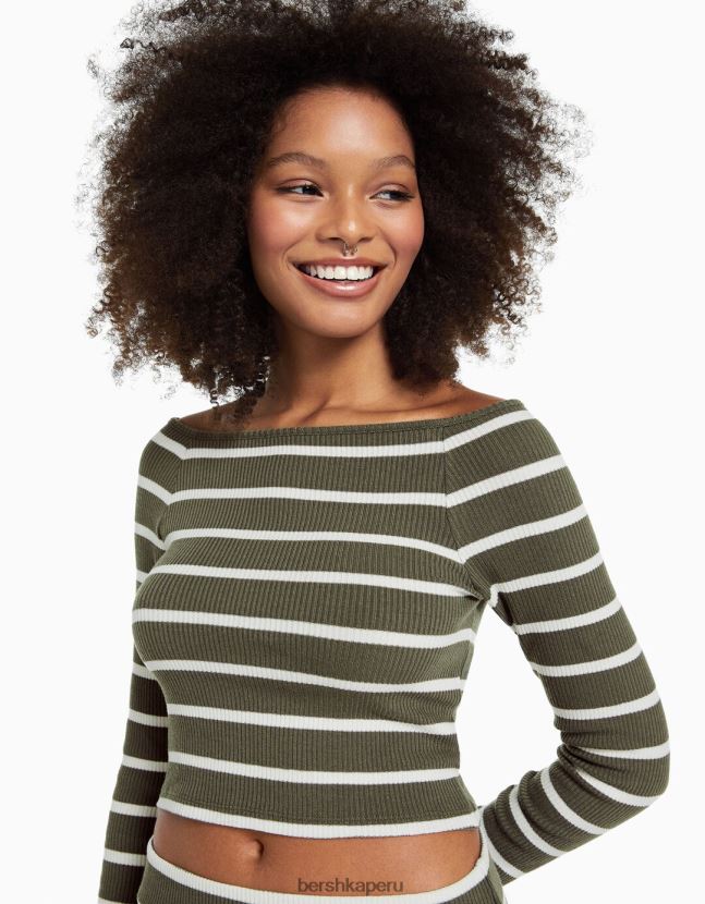 caqui Bershka mujer camiseta de manga larga a rayas con cuello barco 806J6B517