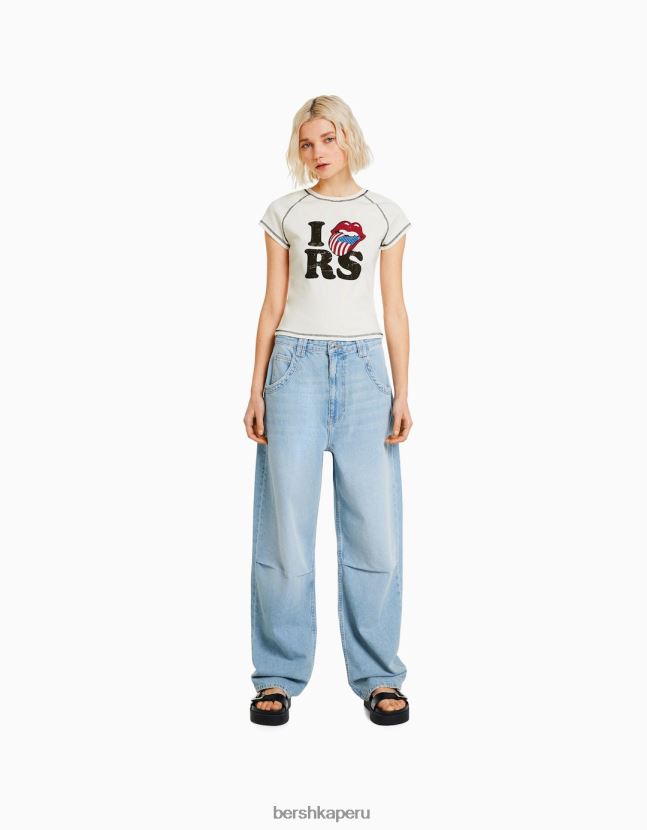 crema Bershka mujer camiseta de canalé de manga corta con estampado de piedras rodantes 806J6B513