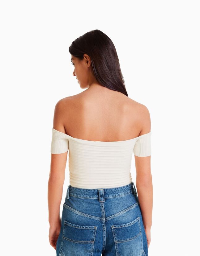 crema Bershka mujer top de punto de manga corta con detalle cruzado 806J6B413