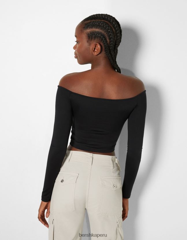 negro Bershka mujer camiseta de manga larga con hombros descubiertos y detalle fruncido 806J6B565