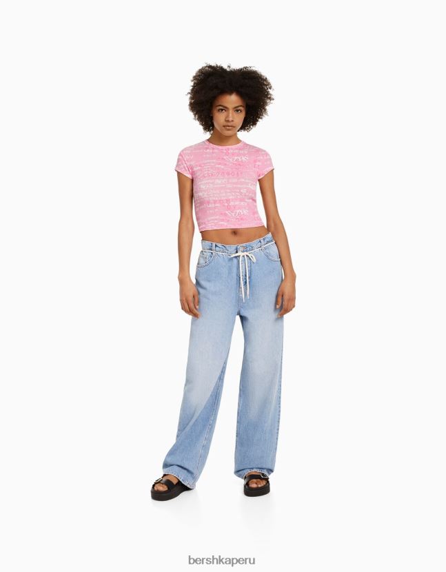 rosa Bershka mujer camiseta de manga corta con estampado 806J6B597