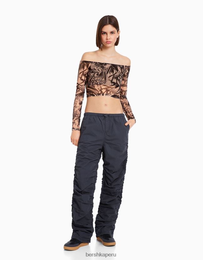 rosa Bershka mujer camiseta de manga larga de tul con hombros descubiertos 806J6B486