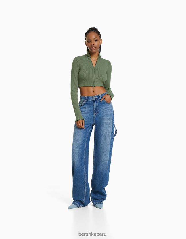 caqui Bershka mujer cárdigan corto con cuello alto y cremallera 806J6B960
