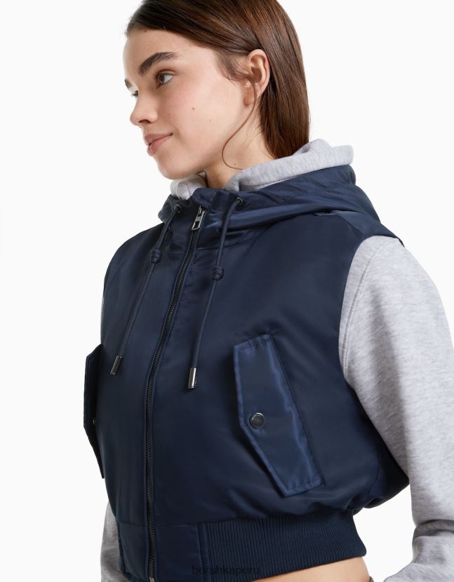 Armada Bershka mujer chaleco bomber corto con capucha 806J6B1171