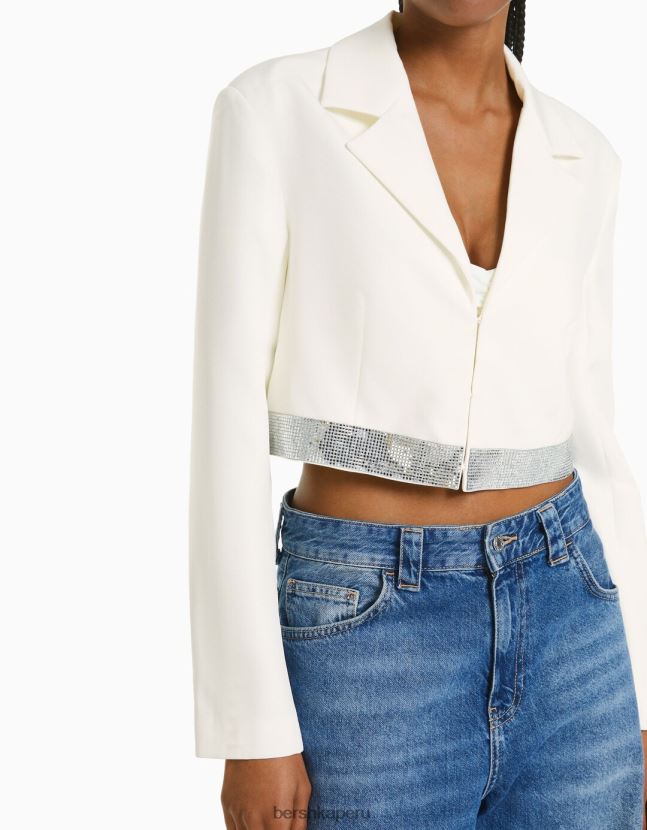 blanco Bershka mujer blazer con detalle de pedrería 806J6B1200